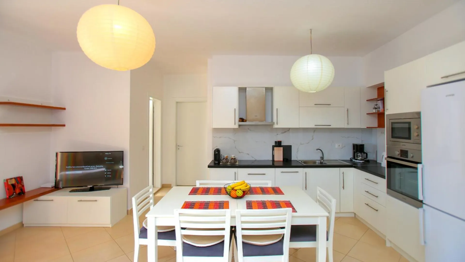 Holiday Apartment In Lungomare Vlore 085 Albania