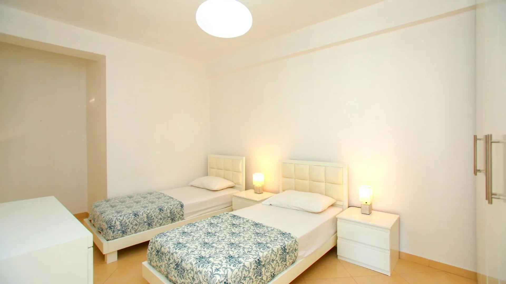 Holiday Apartment In Lungomare Vlore 085