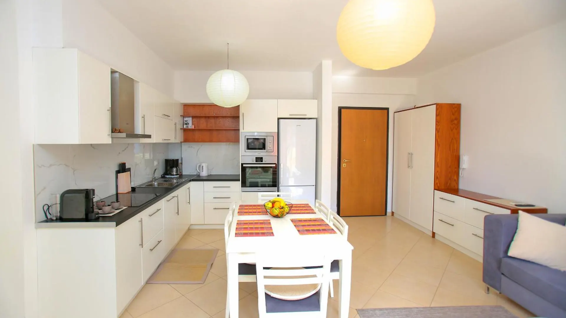 Holiday Apartment In Lungomare Vlore 085 Albania