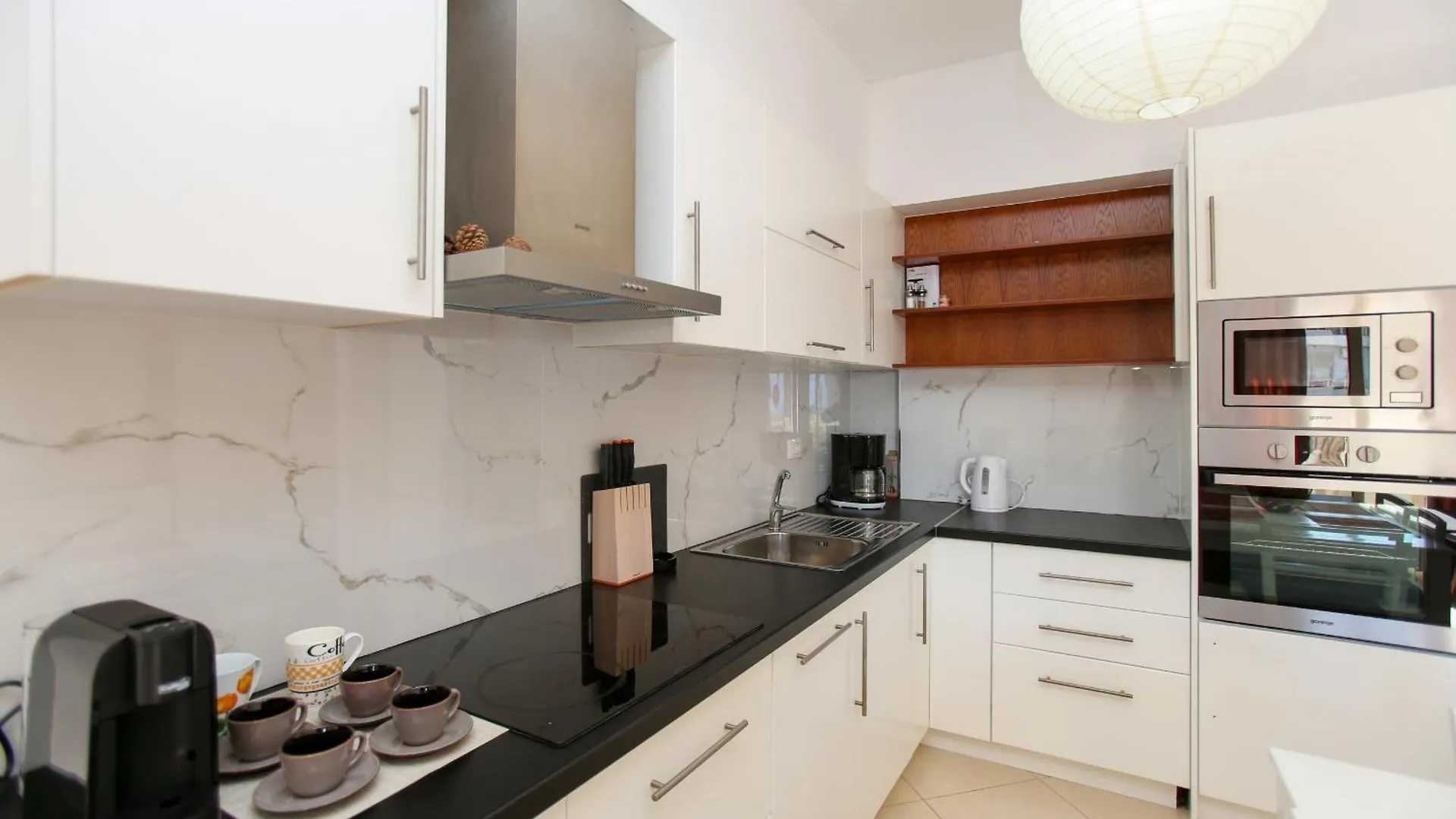 Holiday Apartment In Lungomare Vlore 085 0*,