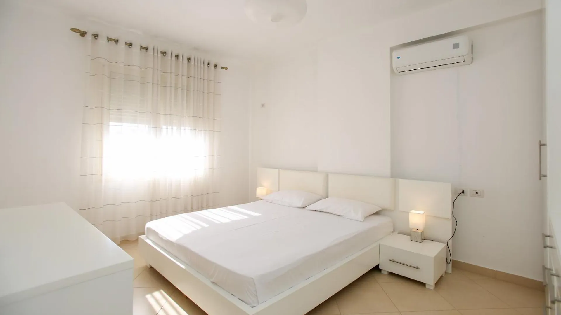 Holiday Apartment In Lungomare Vlore 085 Albania
